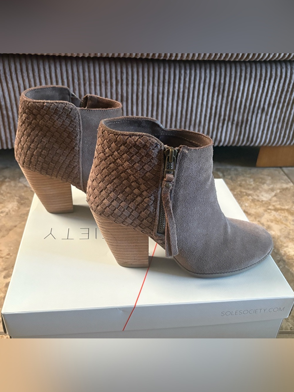 Sole Society “So-Zada” Ankle Bootie- Chunky Stacked Heel- Coffee Suede - size 7